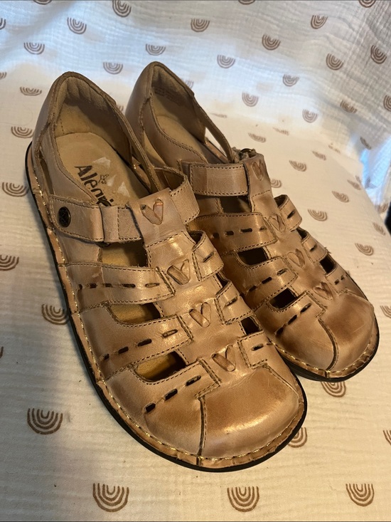 Alegria Shoes - Alegria Pesca Beige Leather Fisherman Sandals size 37